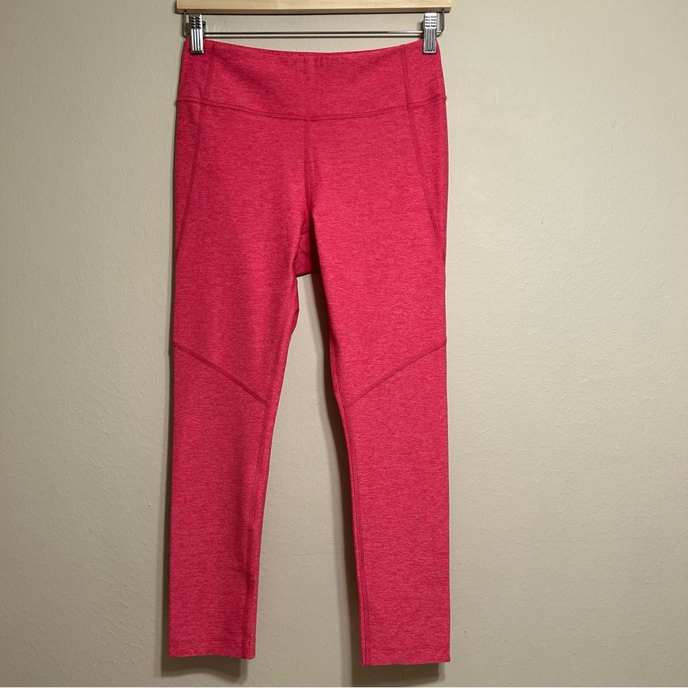 NWT Outdoor‎ Voices Women’s 3/4 Warmup Leggings Flamingo Pink Size M